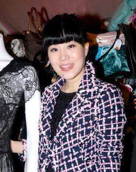 呂良偉三婚嬌妻楊小娟 從酒類經(jīng)營到商業(yè)版圖，揭秘其財富背景